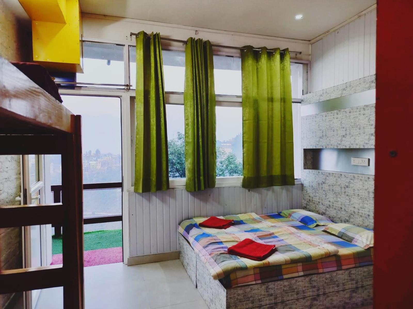 The Himalaya Retreat Resort, Experience Nature In The Lap Of Himalayas Массури Экстерьер фото